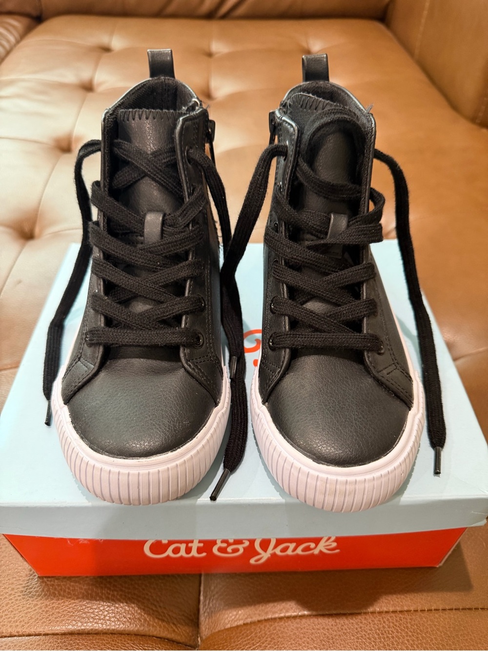 Cat & Jack Boys Black High-Top Sneakers Size 1 Black/White